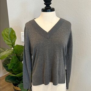 Treasure & Bond Gray V-Neck Sweater